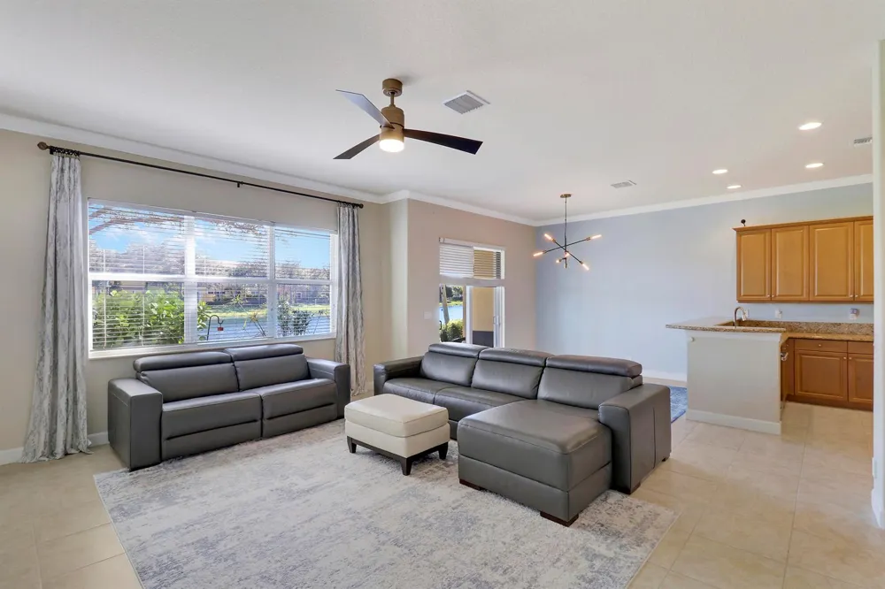 4790 CADIZ CIRCLE Palm Beach Gardens, FL 33418