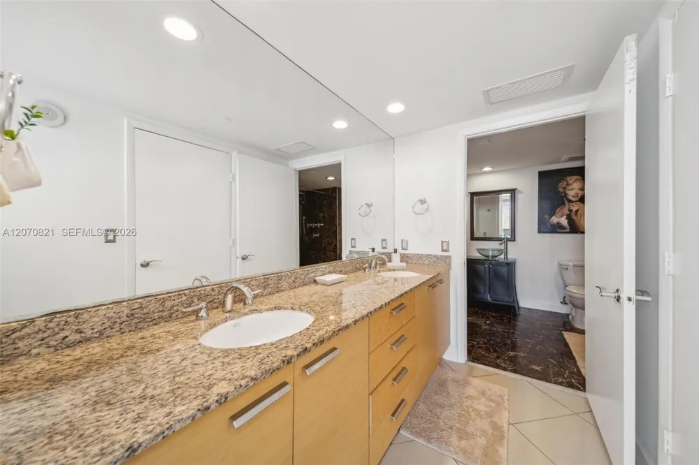 1800 S Ocean Dr #1406 Hallandale Beach, FL 33009