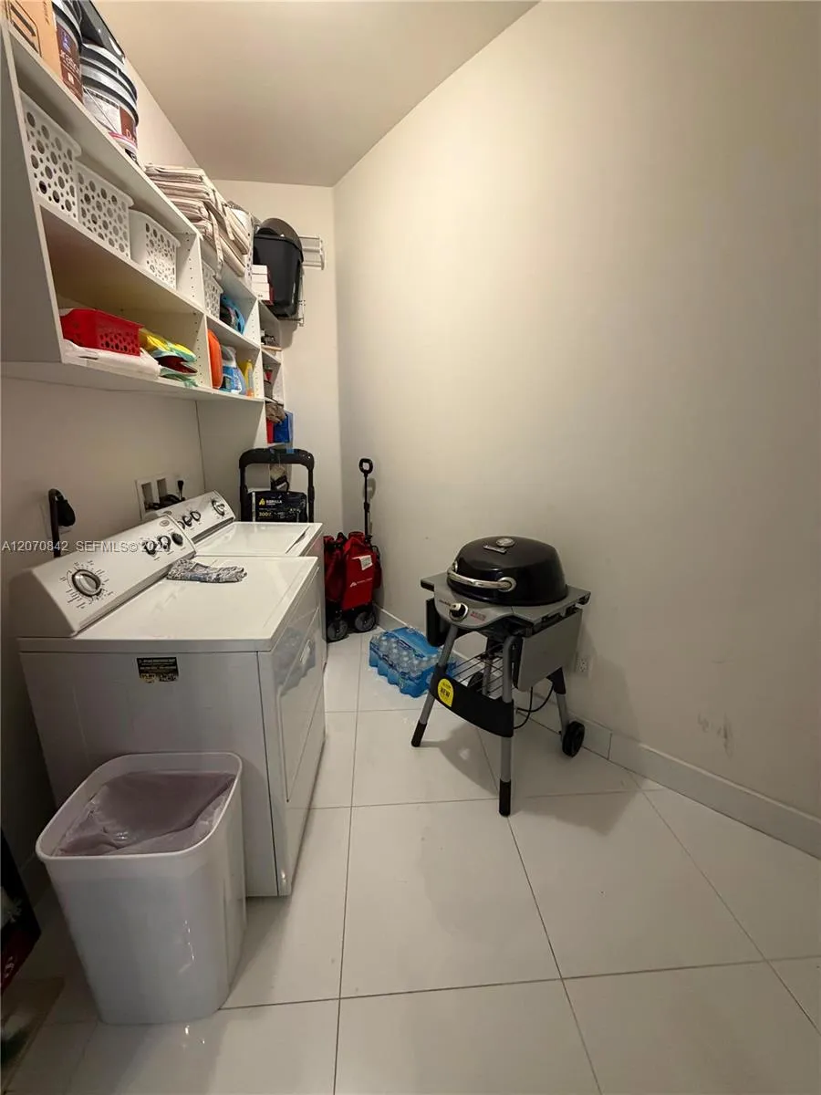 150 Sunny Isles Blvd #1-TH403 Sunny Isles Beach, FL 33160