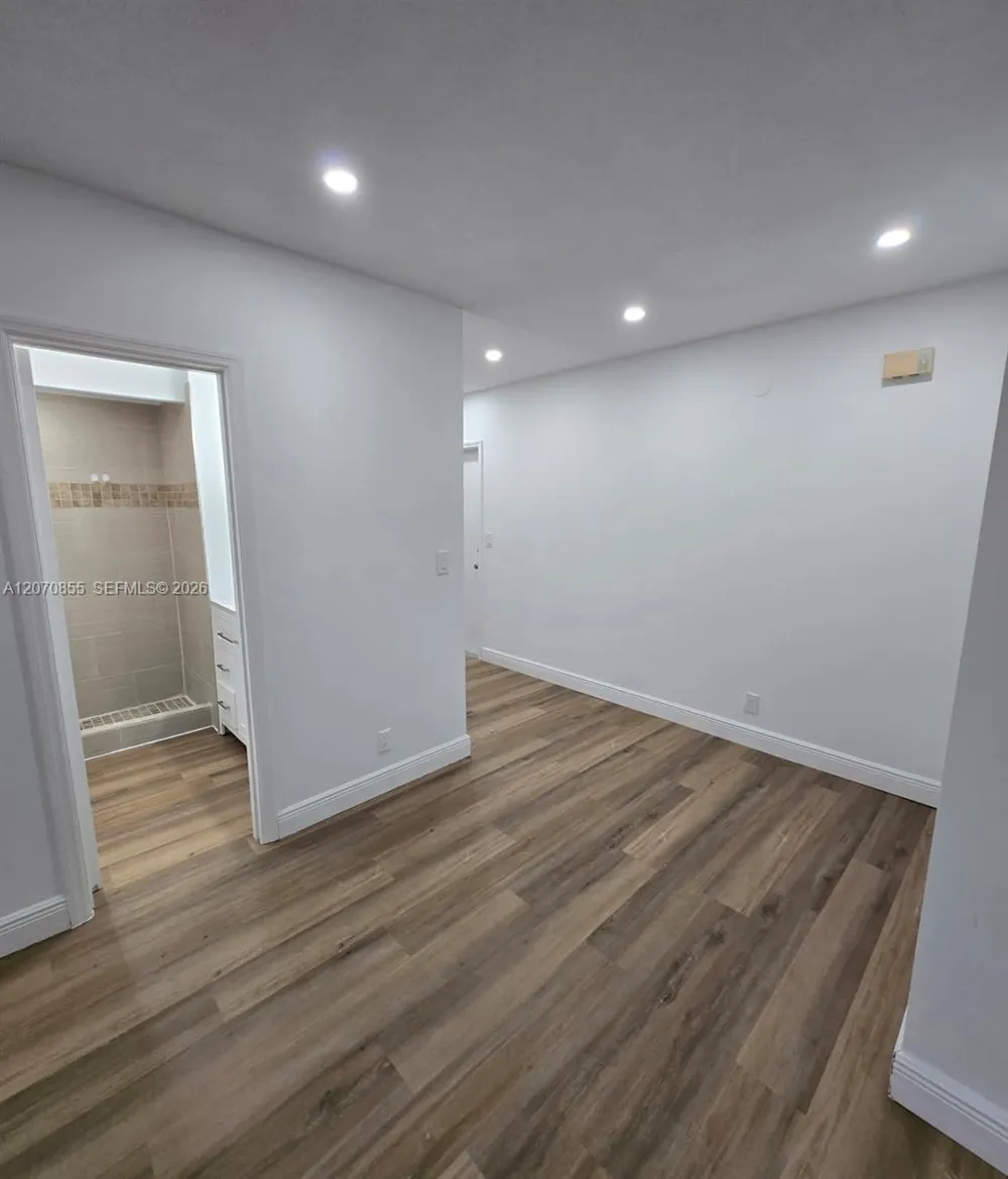 2424 SE 17th Cswy #110B Fort Lauderdale, FL 33316