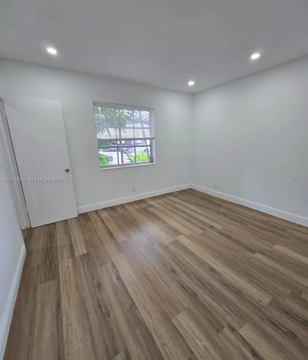2424 SE 17th Cswy #110B Fort Lauderdale, FL 33316