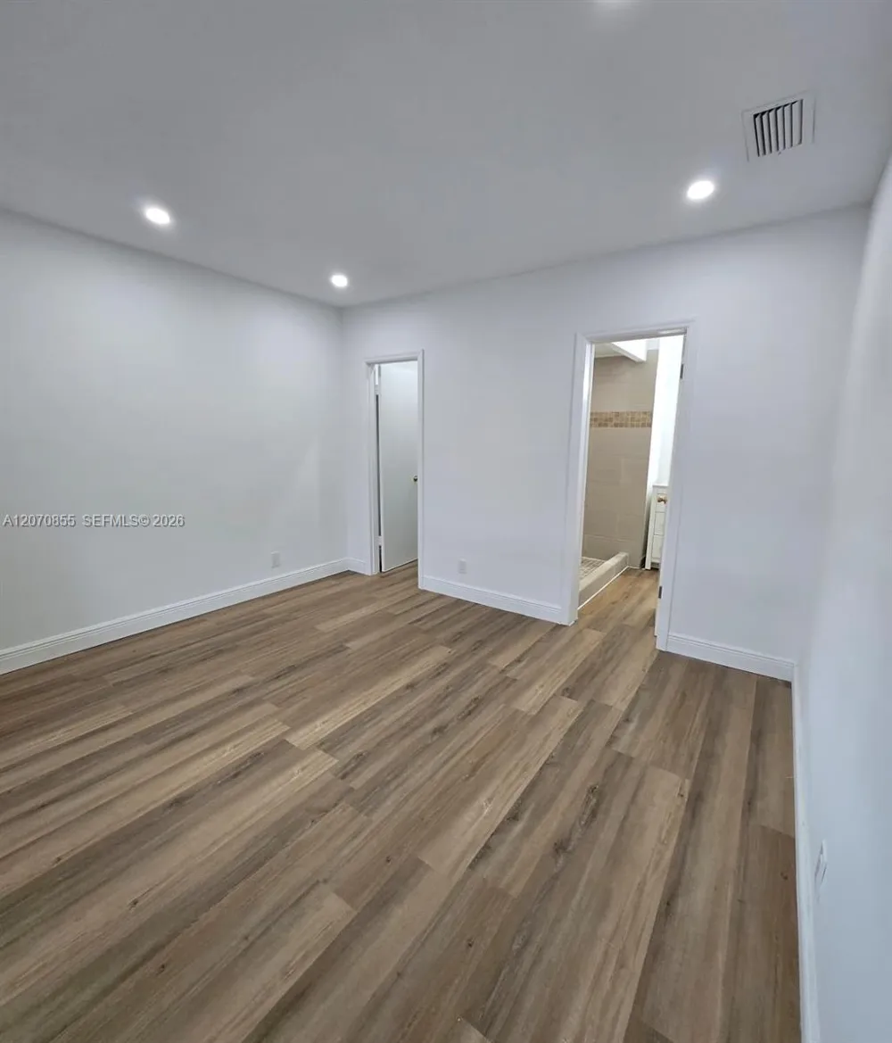2424 SE 17th Cswy #110B Fort Lauderdale, FL 33316