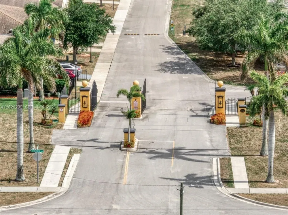1450 LAS VILLAS BOULEVARD Sebring, FL 33870
