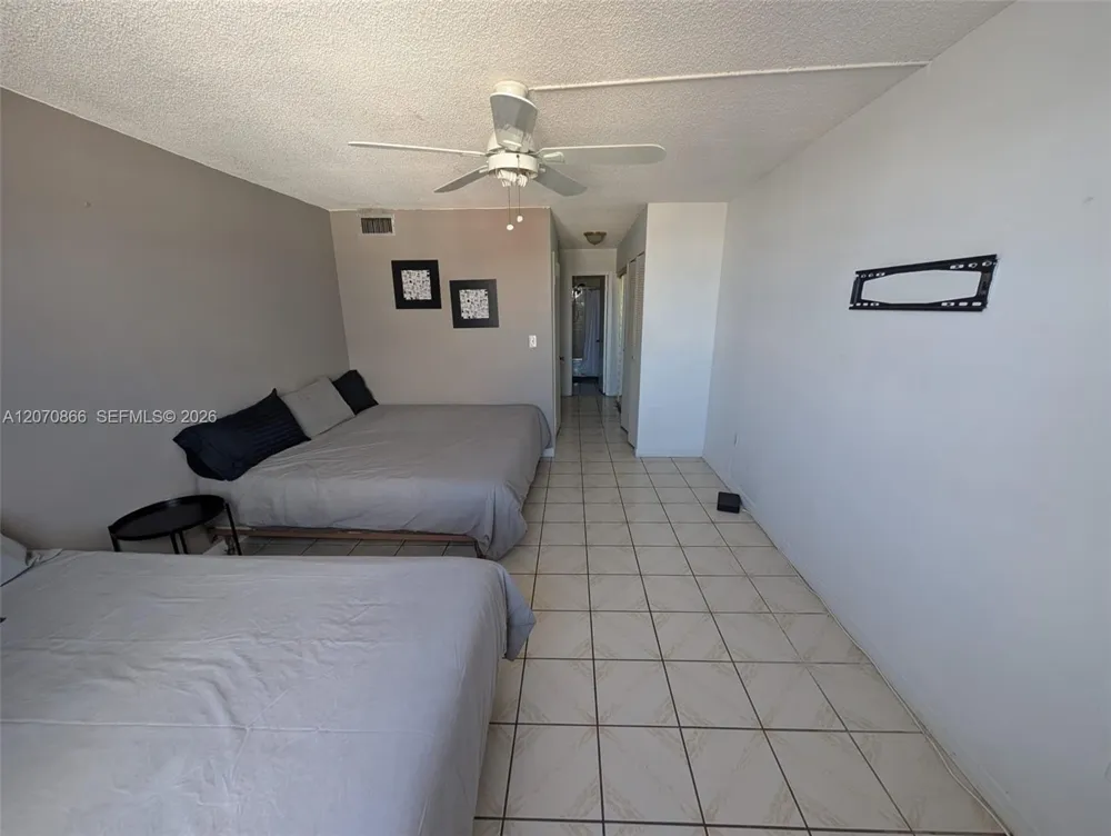 2780 NE 183rd St #1903 Aventura, FL 33160