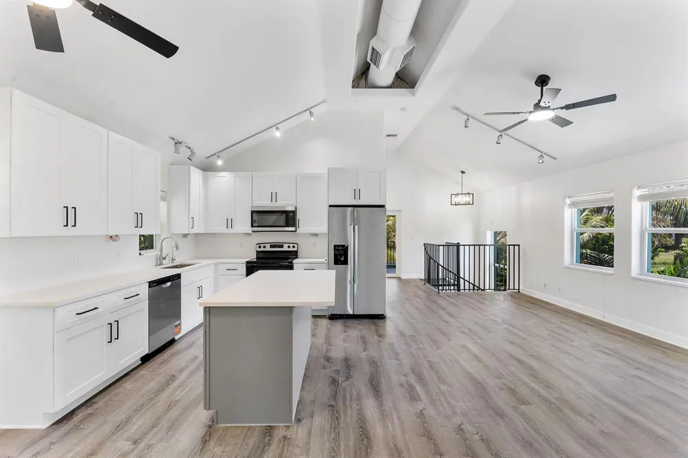 7044 Thompson Road Boynton Beach, FL 33426