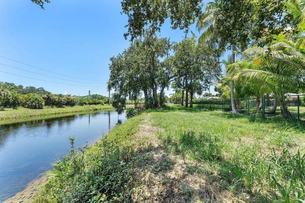 7044 Thompson Road Boynton Beach, FL 33426