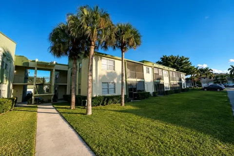 4147 NW 90TH AVENUE #206