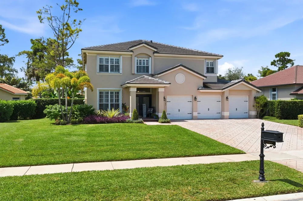 15562 Cypress Park Drive Wellington, FL 33414