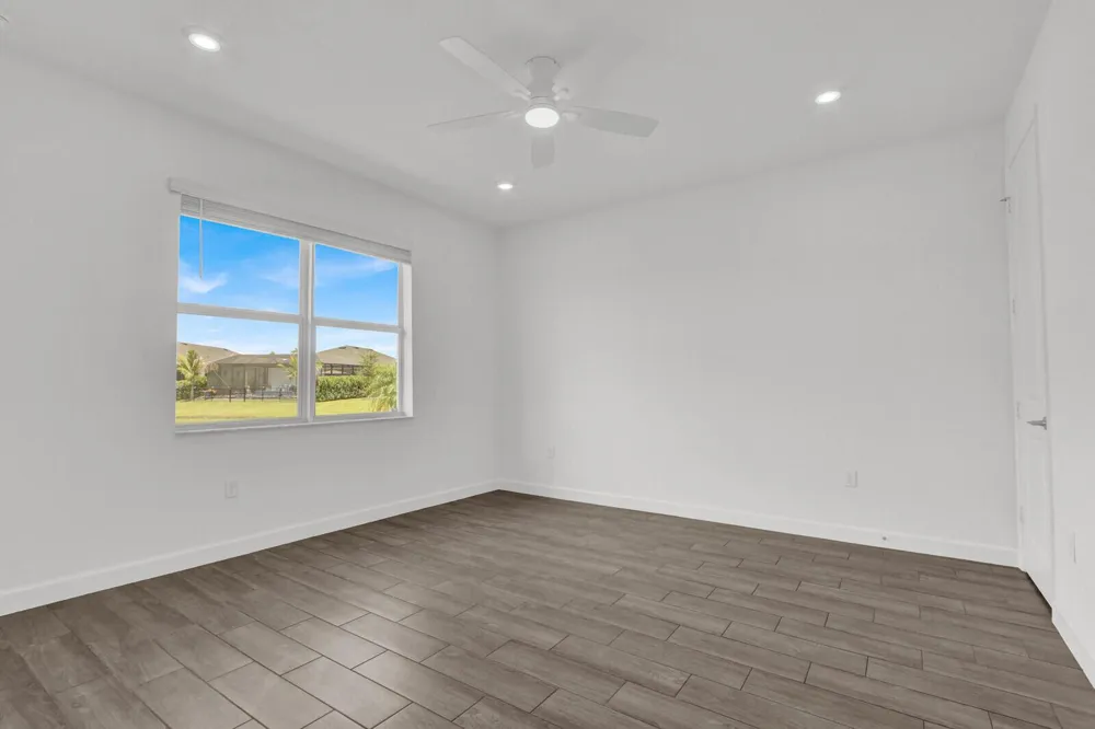 977 SE CROSSWOOD WAY Port St. Lucie, FL 34984