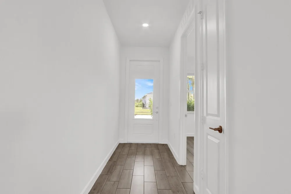 977 SE CROSSWOOD WAY Port St. Lucie, FL 34984