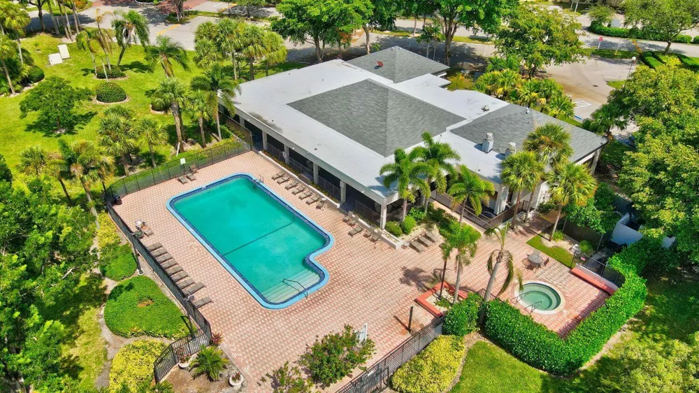 1266 S MILITARY TRAIL #525 Deerfield Beach, FL 33442