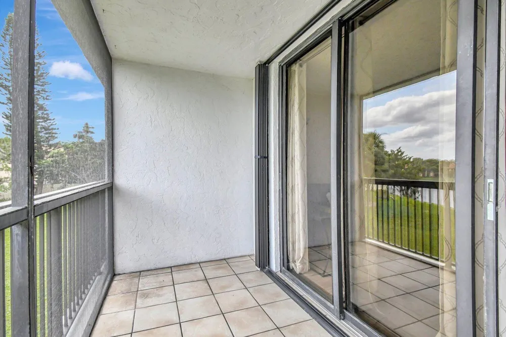 1266 S MILITARY TRAIL #525 Deerfield Beach, FL 33442