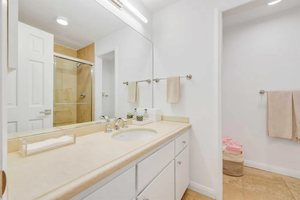 429 Australian Avenue #3 Palm Beach, FL 33480