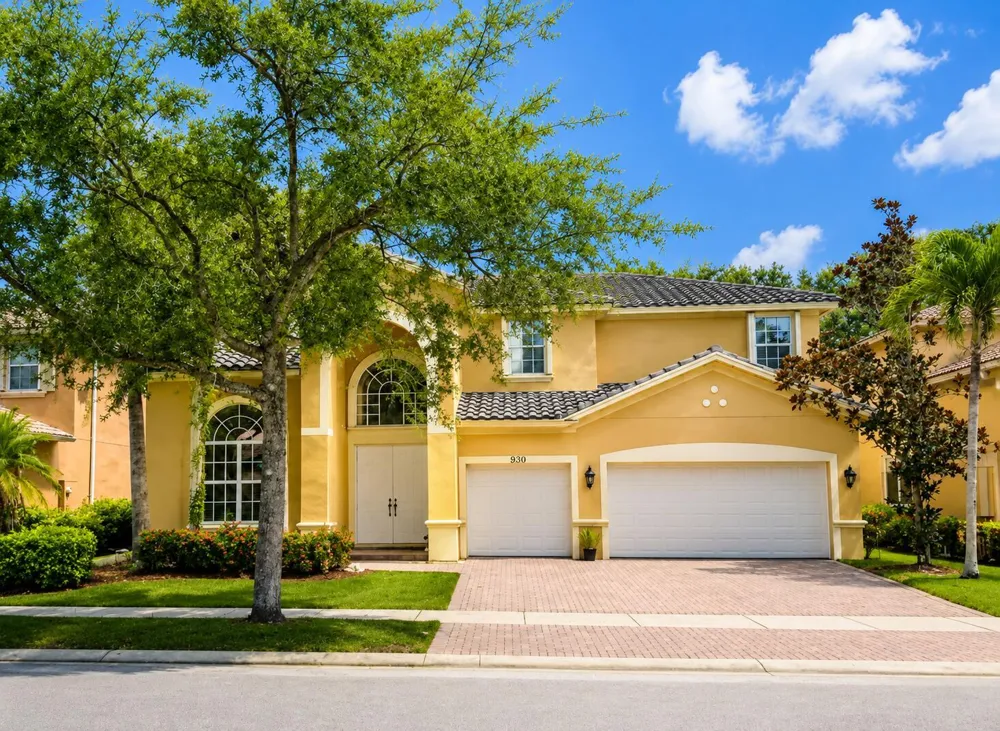 3800 E Hibiscus Street Weston, FL 33332