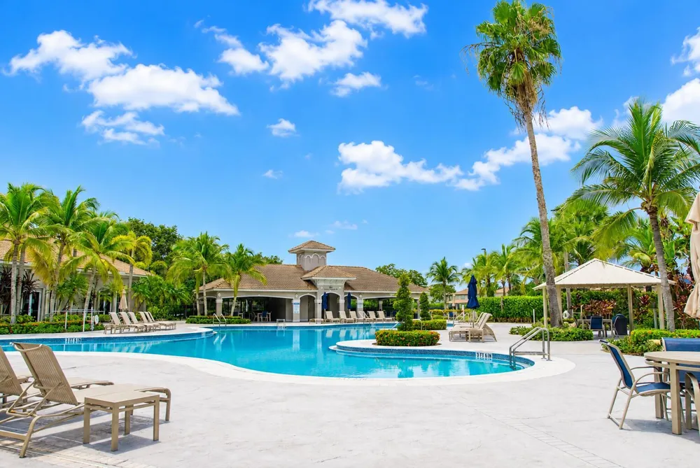 3800 E Hibiscus Street Weston, FL 33332