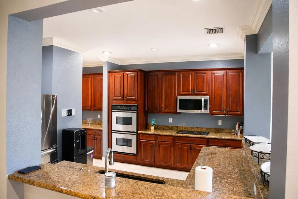 3800 E Hibiscus Street Weston, FL 33332