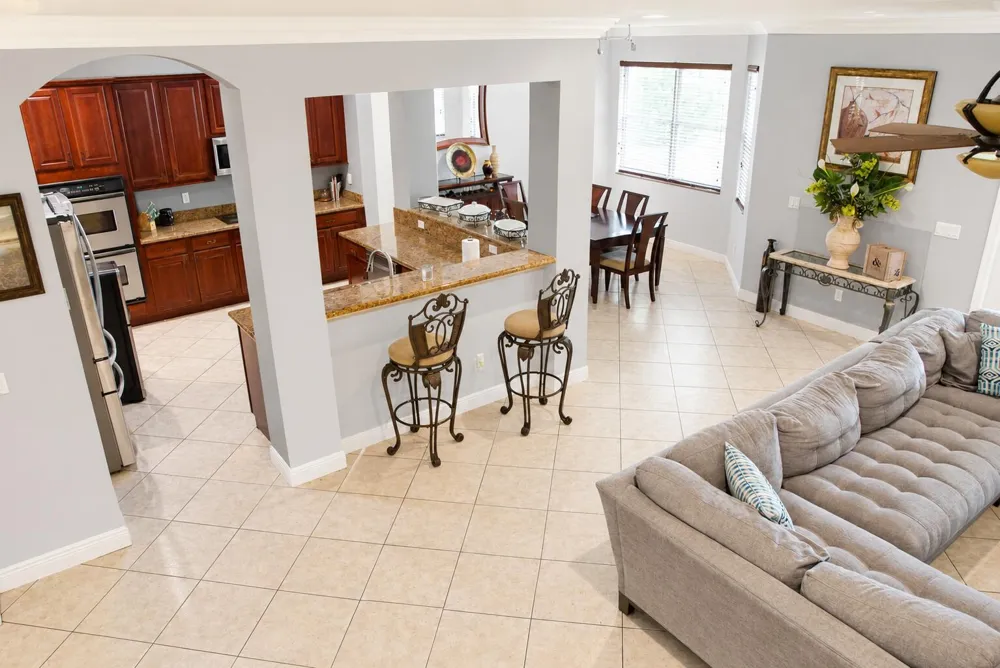 3800 E Hibiscus Street Weston, FL 33332