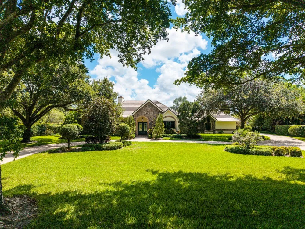 5591 W Leitner Drive Coral Springs, FL 33067