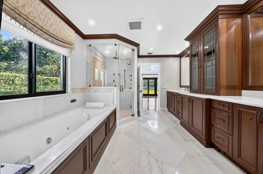 5591 W Leitner Drive Coral Springs, FL 33067