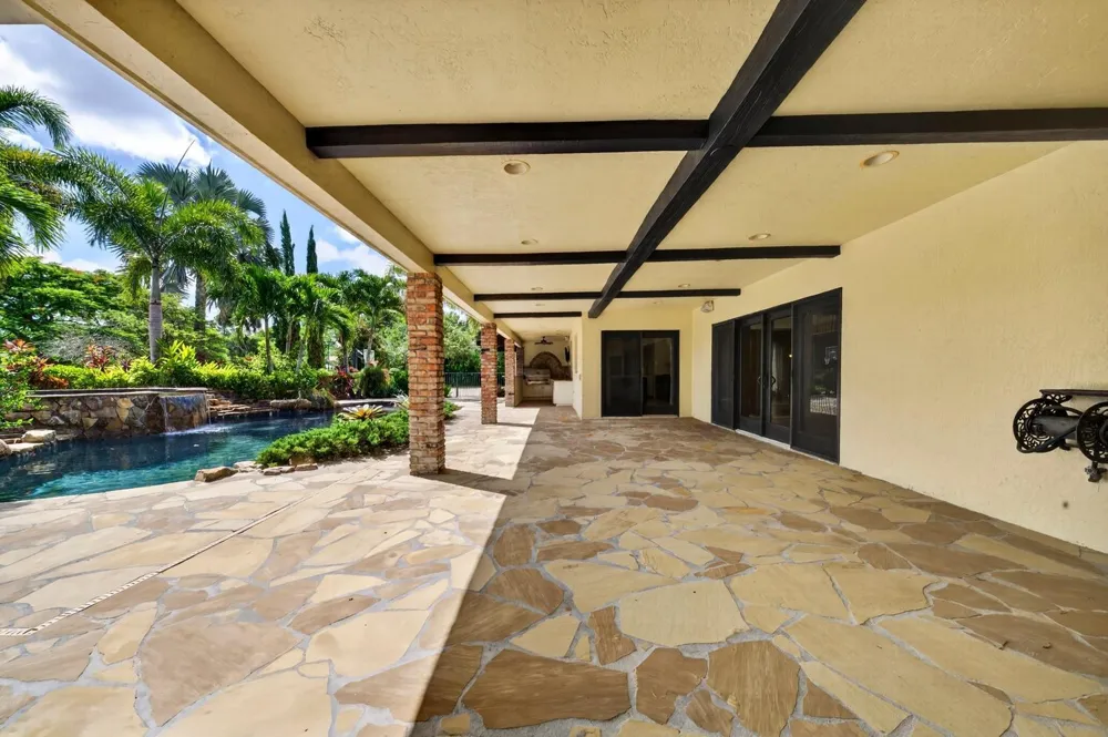 5591 W Leitner Drive Coral Springs, FL 33067