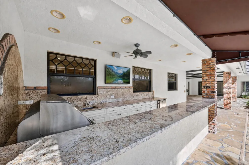 5591 W Leitner Drive Coral Springs, FL 33067