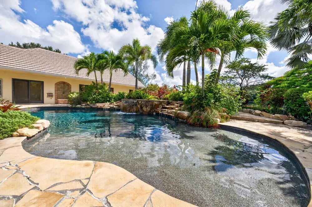5591 W Leitner Drive Coral Springs, FL 33067