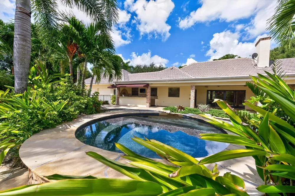 5591 W Leitner Drive Coral Springs, FL 33067