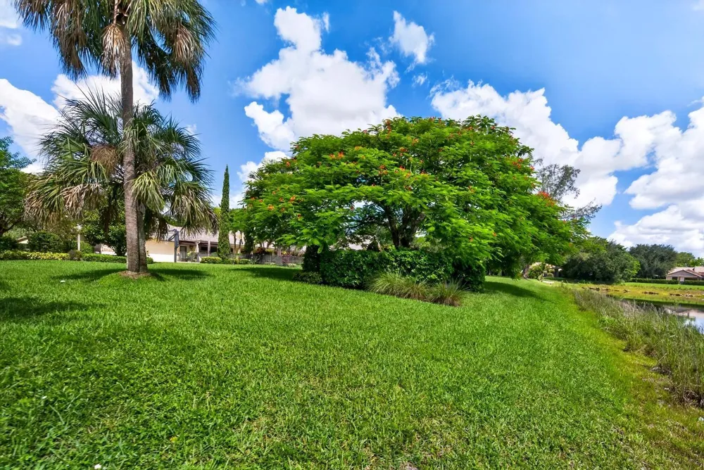 5591 W Leitner Drive Coral Springs, FL 33067