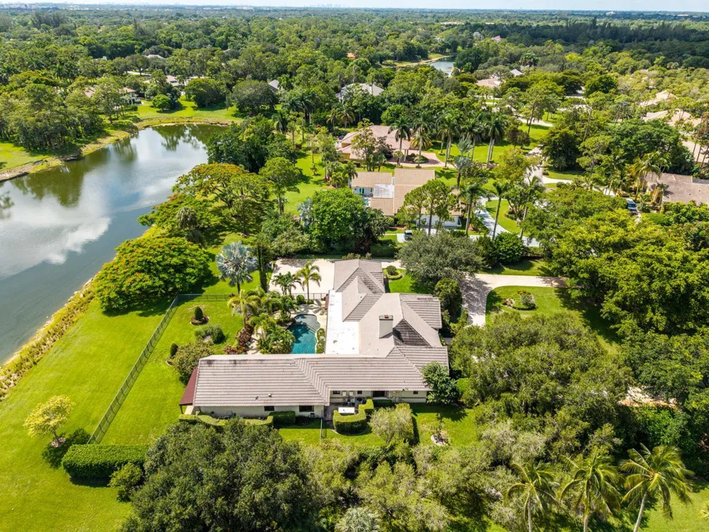 5591 W Leitner Drive Coral Springs, FL 33067
