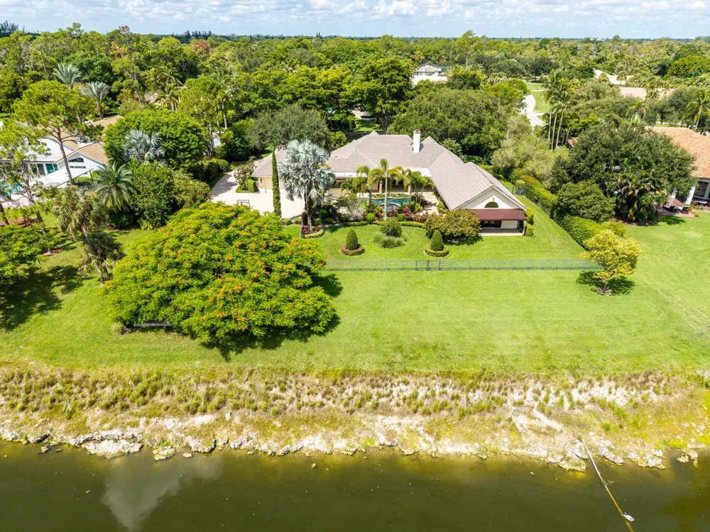 5591 W Leitner Drive Coral Springs, FL 33067