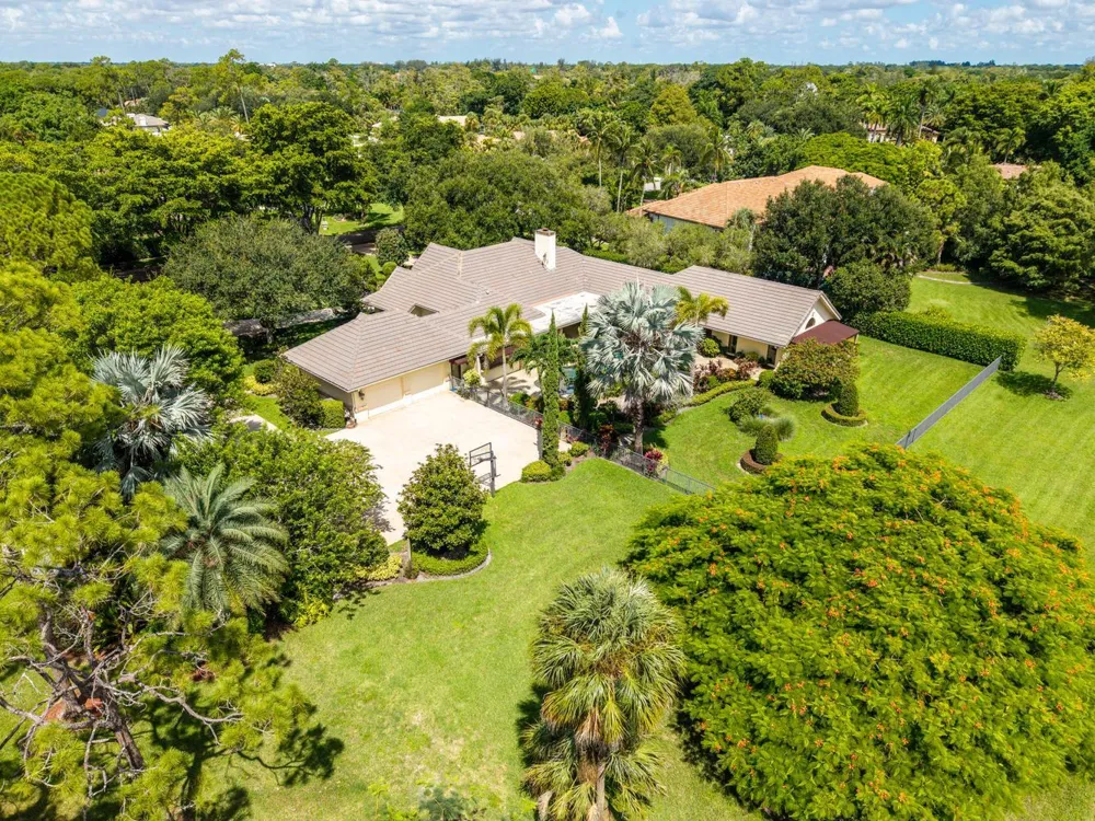 5591 W Leitner Drive Coral Springs, FL 33067