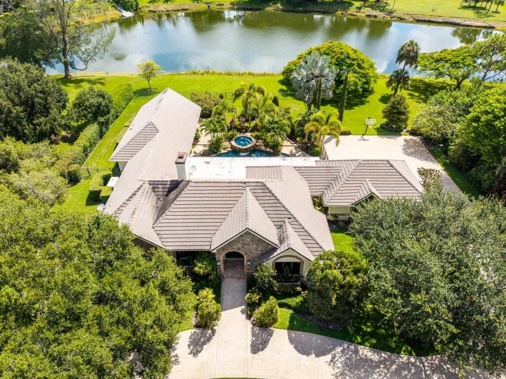 5591 W Leitner Drive Coral Springs, FL 33067