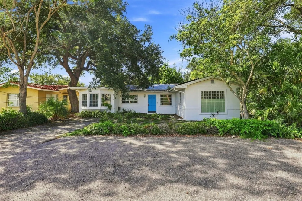 1840 GLENGARY STREET Sarasota, FL 34231