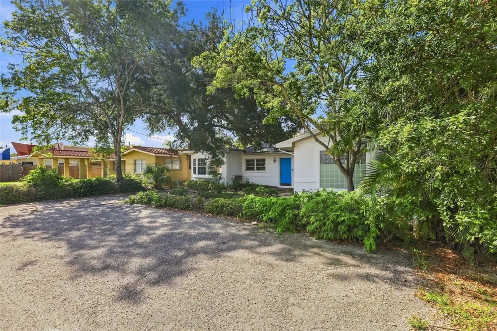 1840 GLENGARY STREET Sarasota, FL 34231