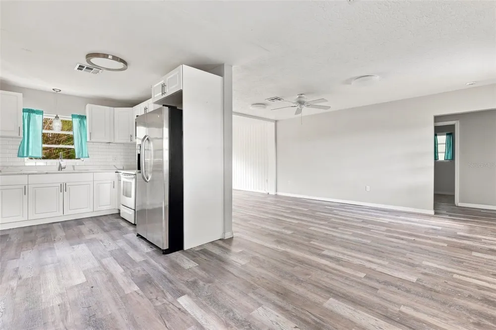 1840 GLENGARY STREET Sarasota, FL 34231