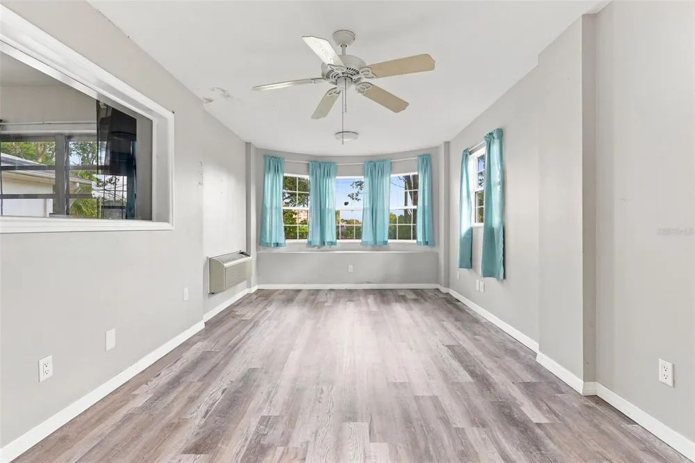 1840 GLENGARY STREET Sarasota, FL 34231