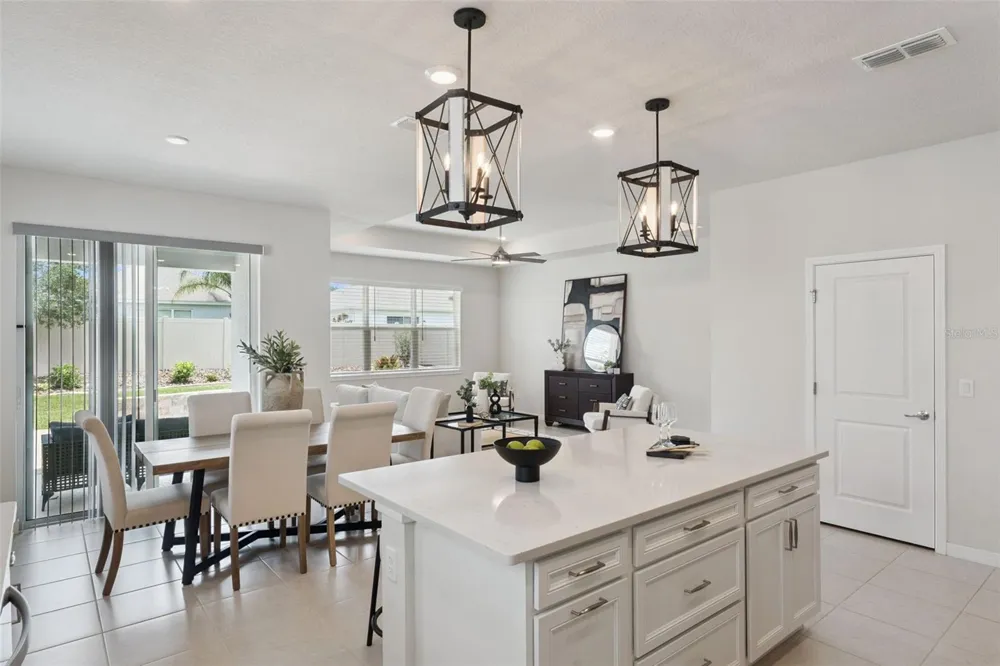 2220 CANOPY TERRACE BOULEVARD Deland, FL 32724
