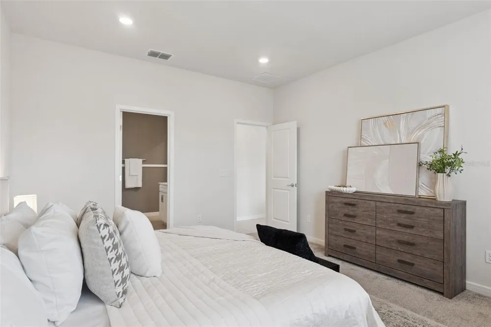 2220 CANOPY TERRACE BOULEVARD Deland, FL 32724