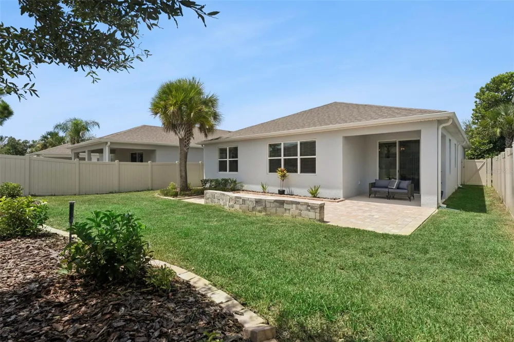 2220 CANOPY TERRACE BOULEVARD Deland, FL 32724