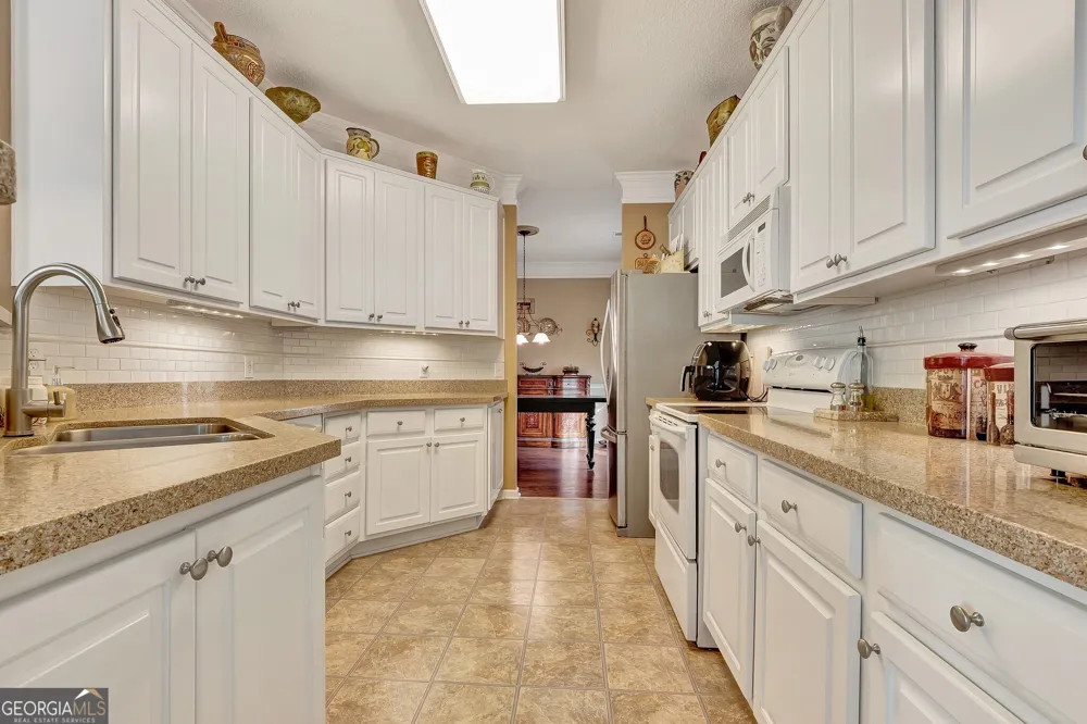 118 Augusta DR Peachtree City, GA 30269