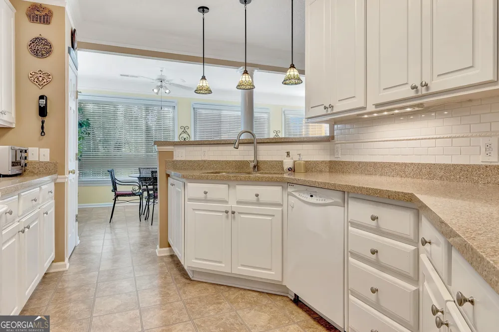 118 Augusta DR Peachtree City, GA 30269