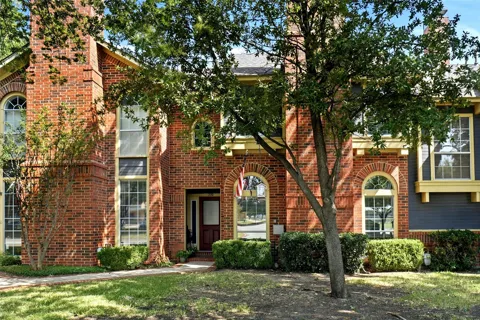 220 Cobblestone Row