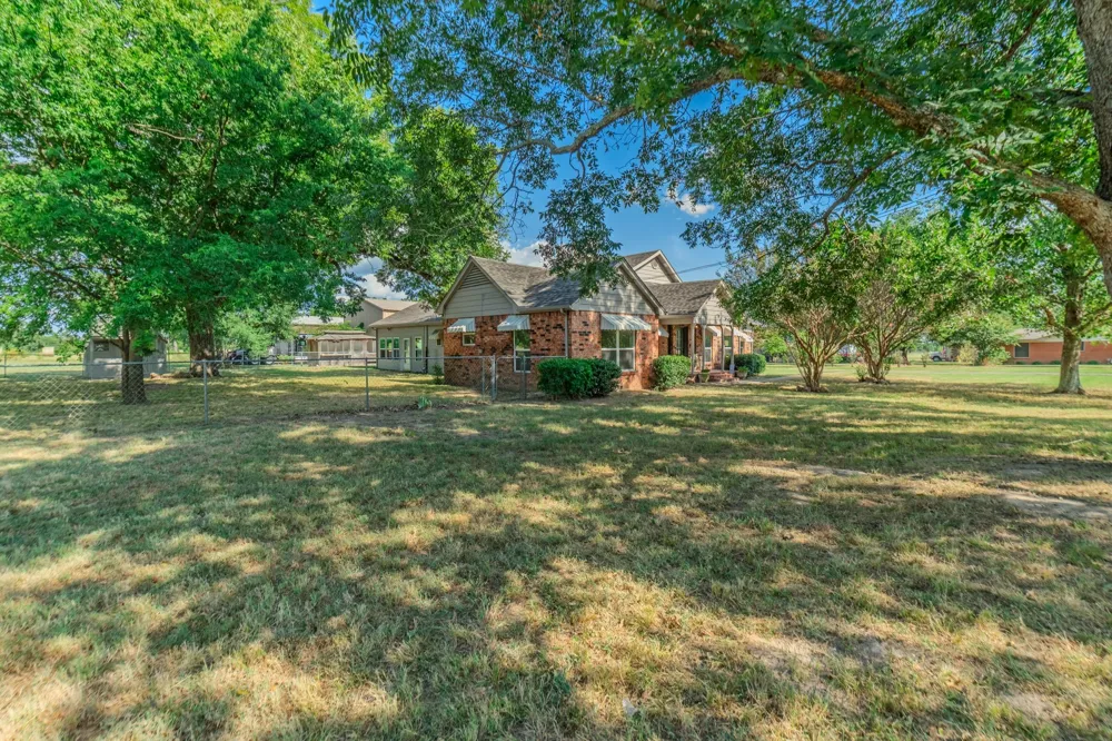 1916 Church Street Sulphur Springs, TX 75482