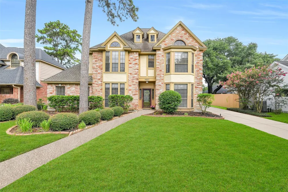5623 Spring Lodge Drive Kingwood, TX 77345