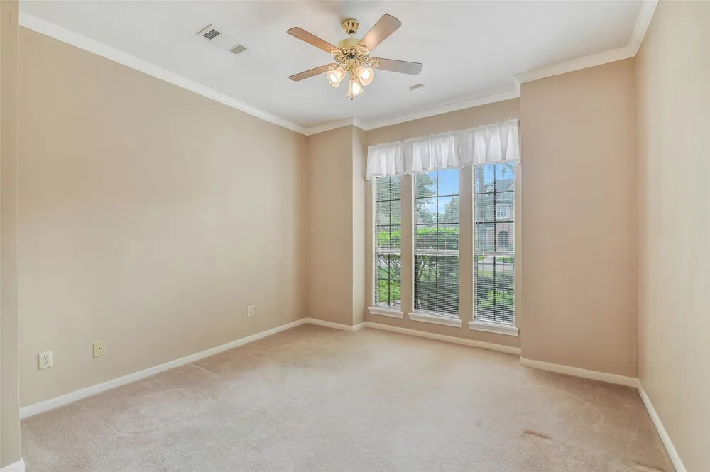 5623 Spring Lodge Drive Kingwood, TX 77345
