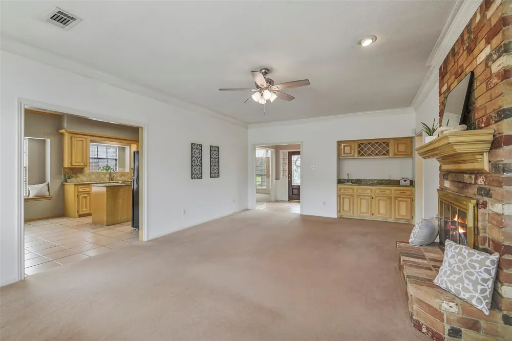 5623 Spring Lodge Drive Kingwood, TX 77345