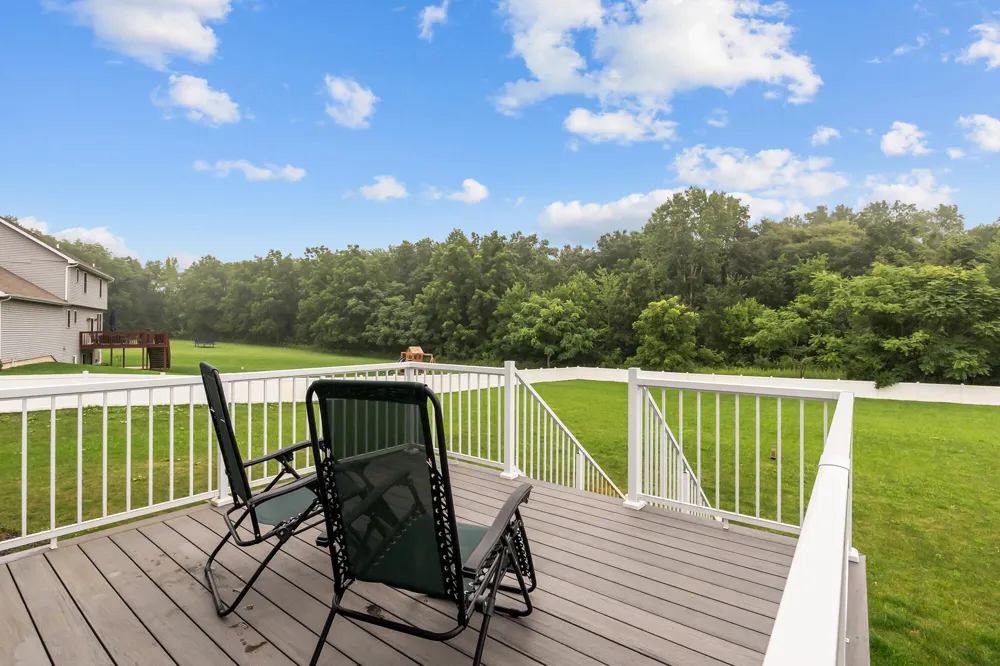 137 Tiger Lillie Lane Niles, MI 49120