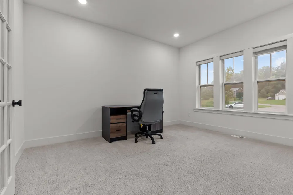 137 Tiger Lillie Lane Niles, MI 49120