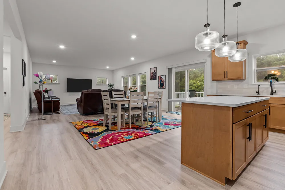 137 Tiger Lillie Lane Niles, MI 49120
