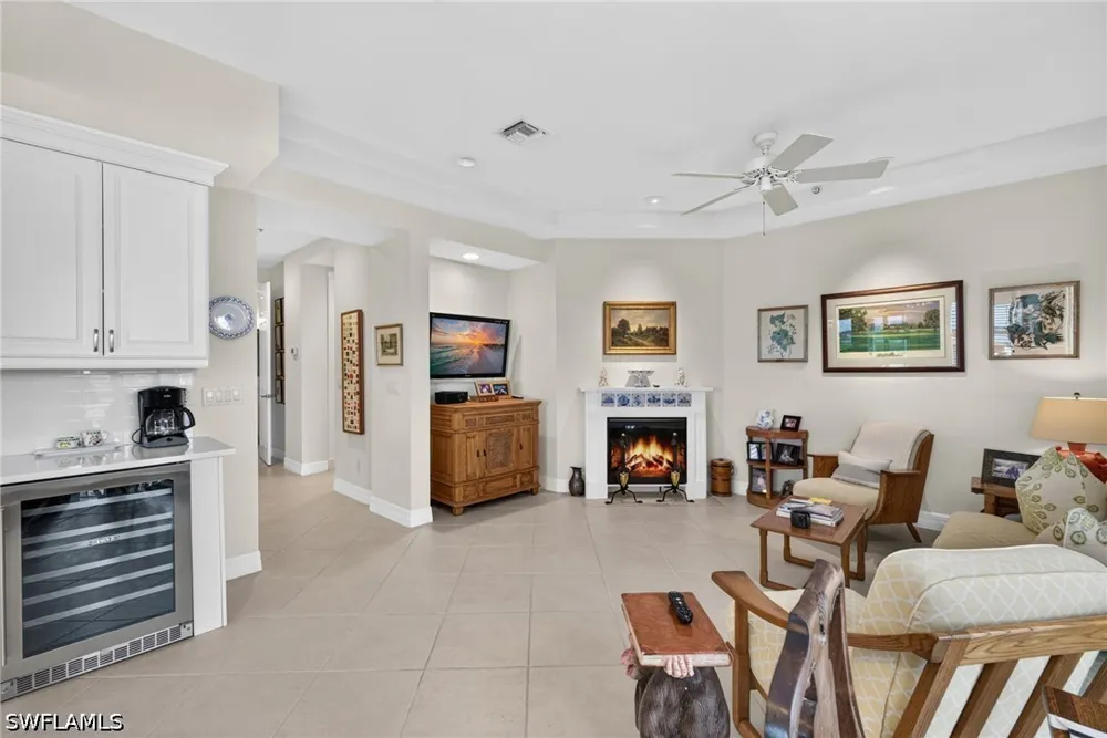 STAR POINT LANE #2-201 Naples, FL 34112